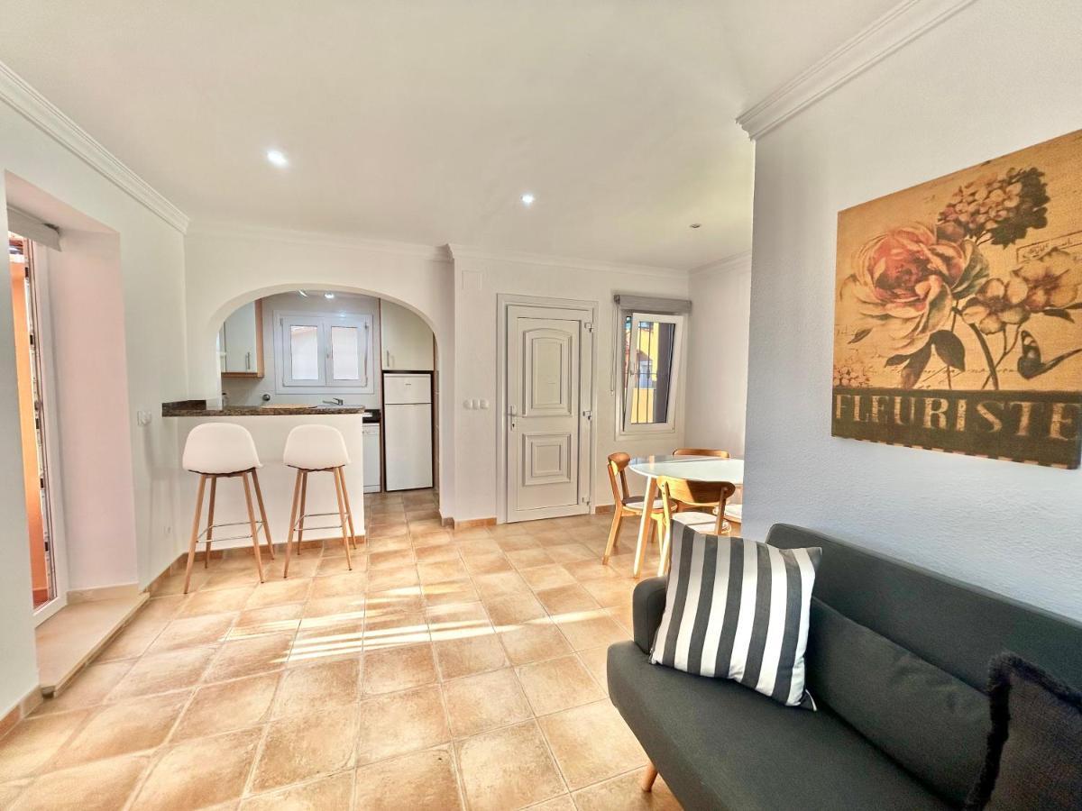 Apartamento Varsovia Oliva Εξωτερικό φωτογραφία